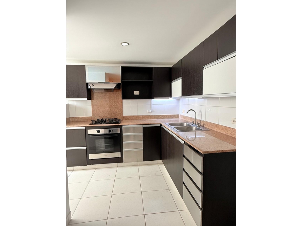 Se Arrienda Apartamento en el Poblado Medellín