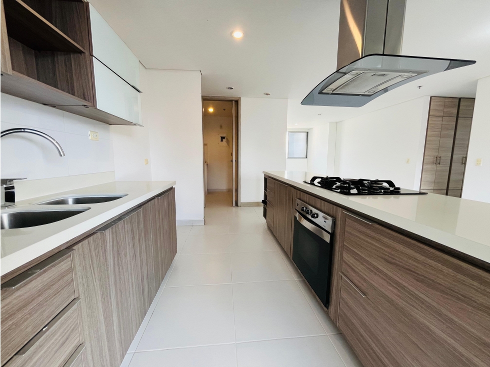 SE ARRIENDA APARTAMENTO EN POBLADO CASTROPOL - 4