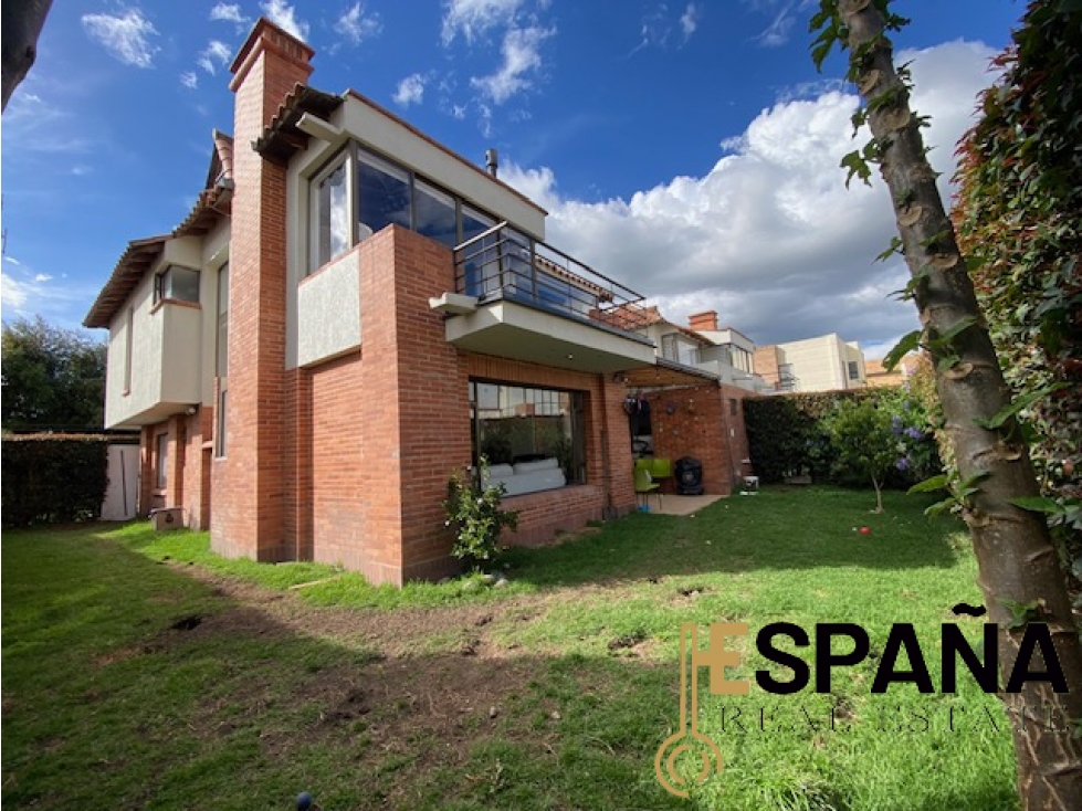 Se vende hermosa casa en Chía conjunto cerrado