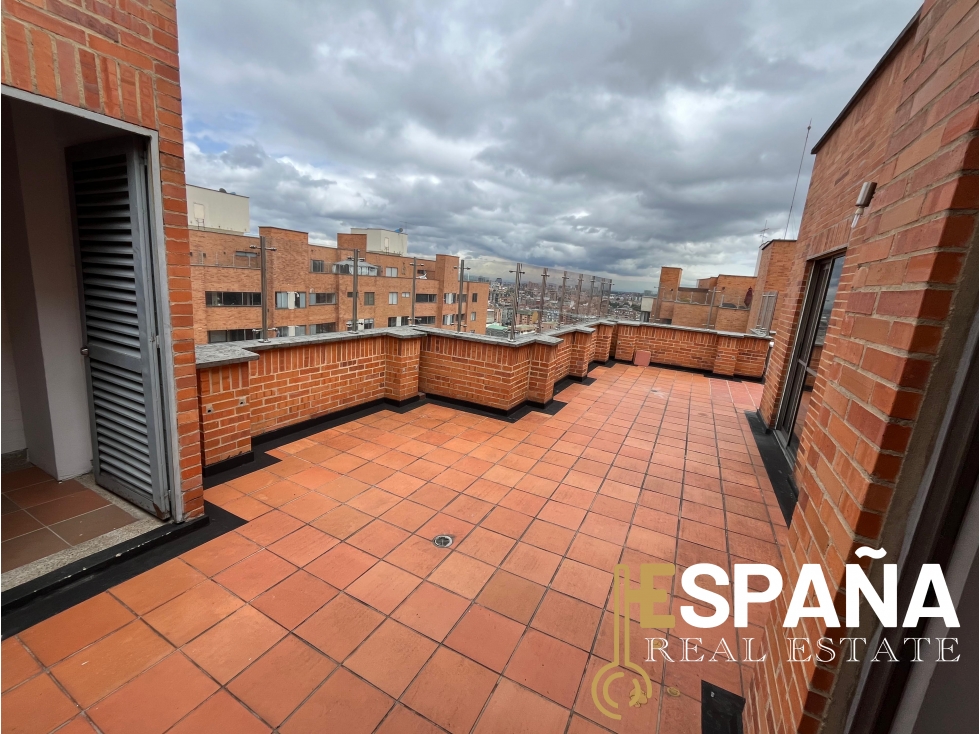 Se vende apartamento en Santa Ana Norte con terraza