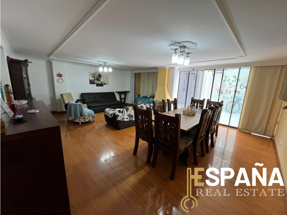 Se vende apartamento en Batán primer piso oportunidad