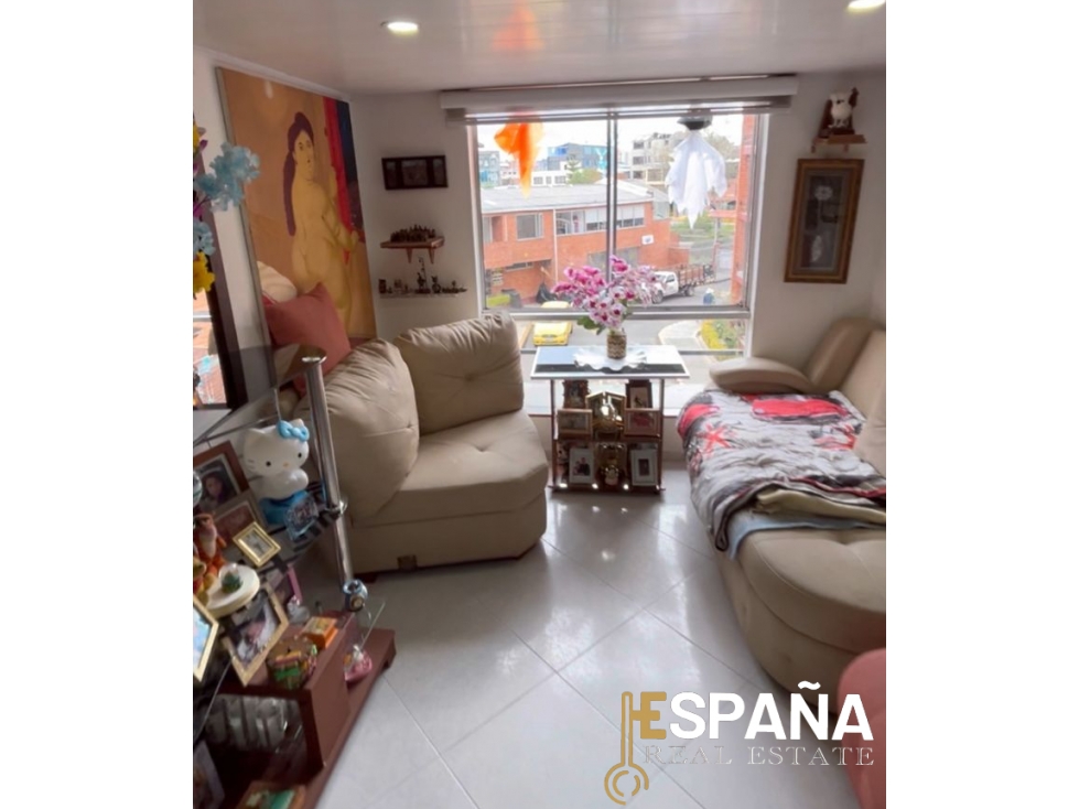Se vende apartamento en Granada Norte conjunto cerrado