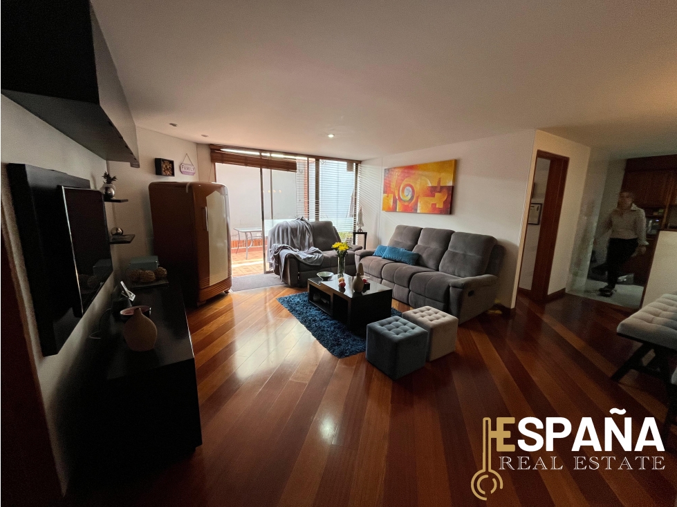 Se vende apartamento en Puente Largo con terraza