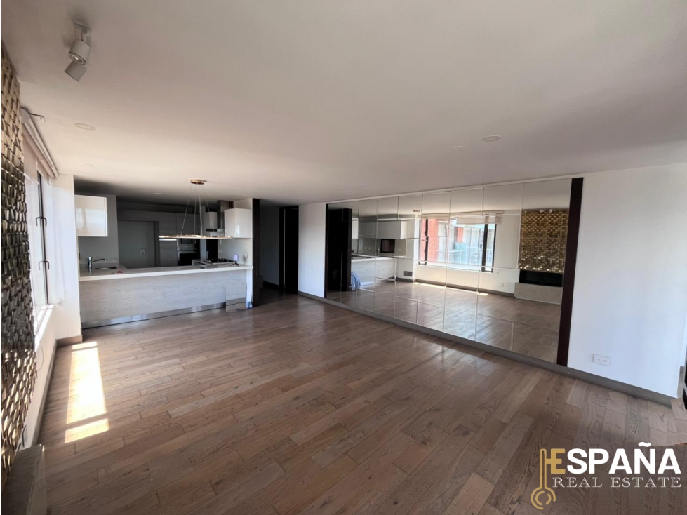Se vende apartamento en La Esperanza Norte