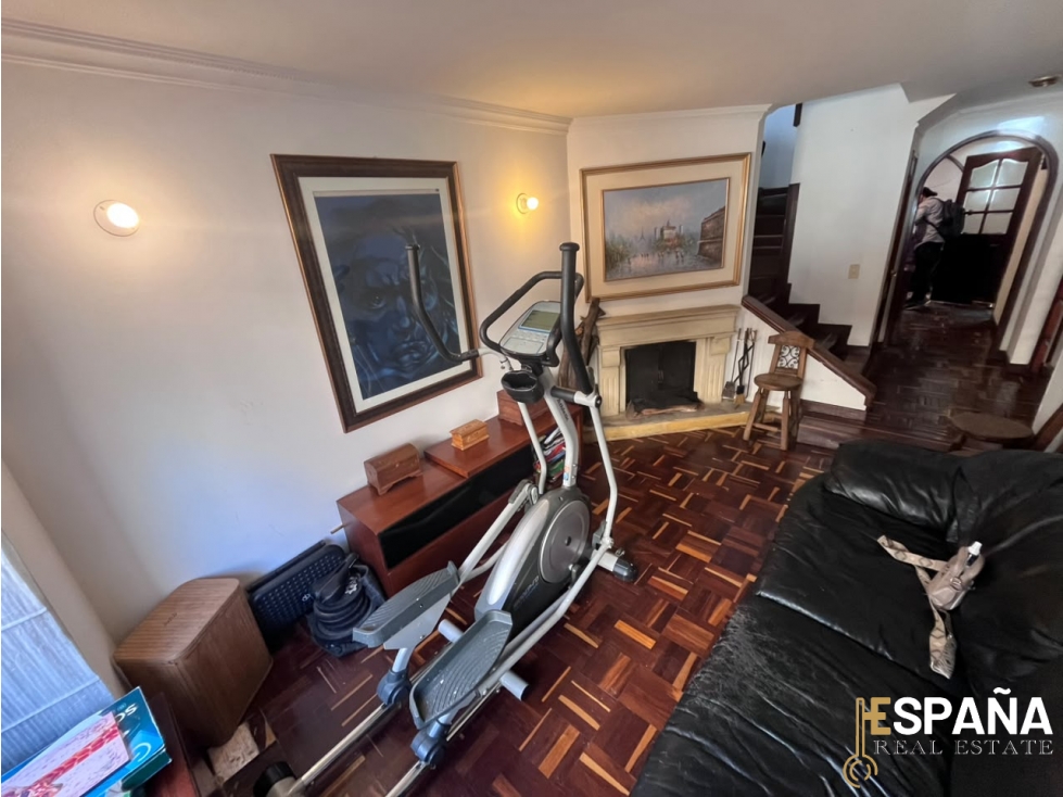 Se vende casa en Cedritos conjunto cerrado