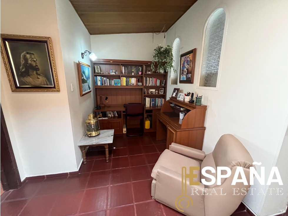 Se vende Casa en Contador zona verde en patio — foto 2