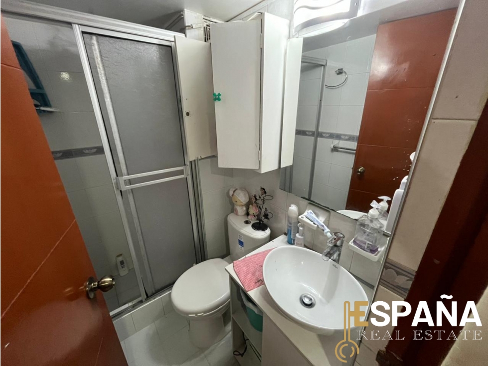 Se vende apartamento en Granada Norte conjunto cerrado — foto 2