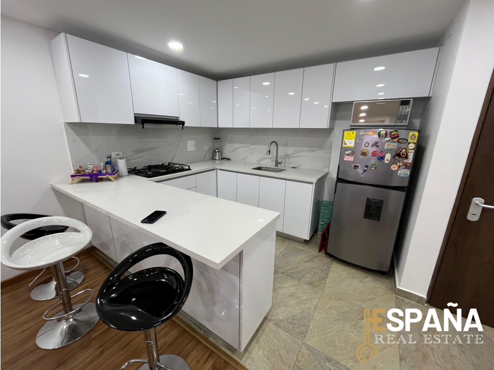 Se vende apartamento en Nueva Autopista - 2 años de construido — foto 2