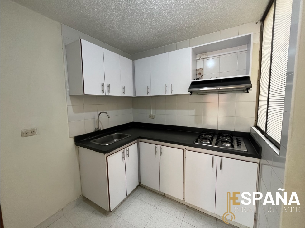 Se vende apartamento en Modelia Conjunto cerrado — foto 2