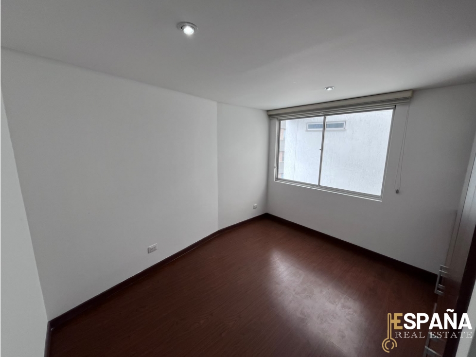 Se vende apto en Barrio San Miguel — foto 2