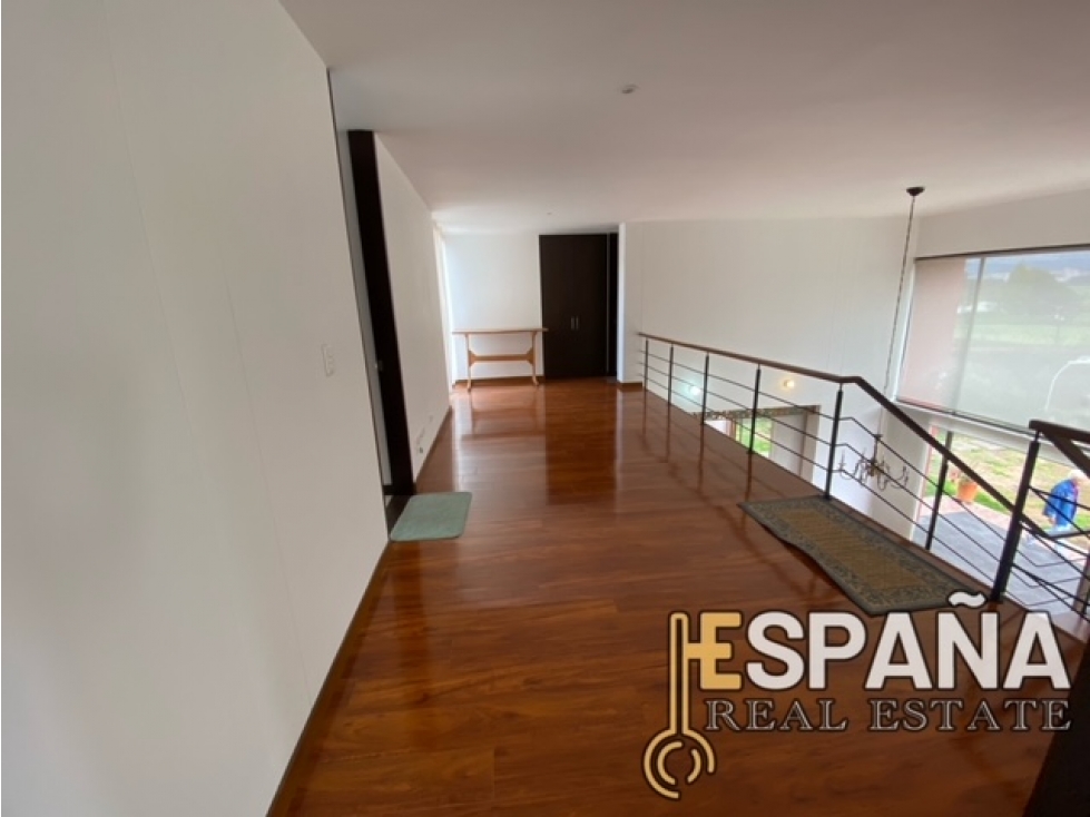 Se arrienda Casa en Cota - 3