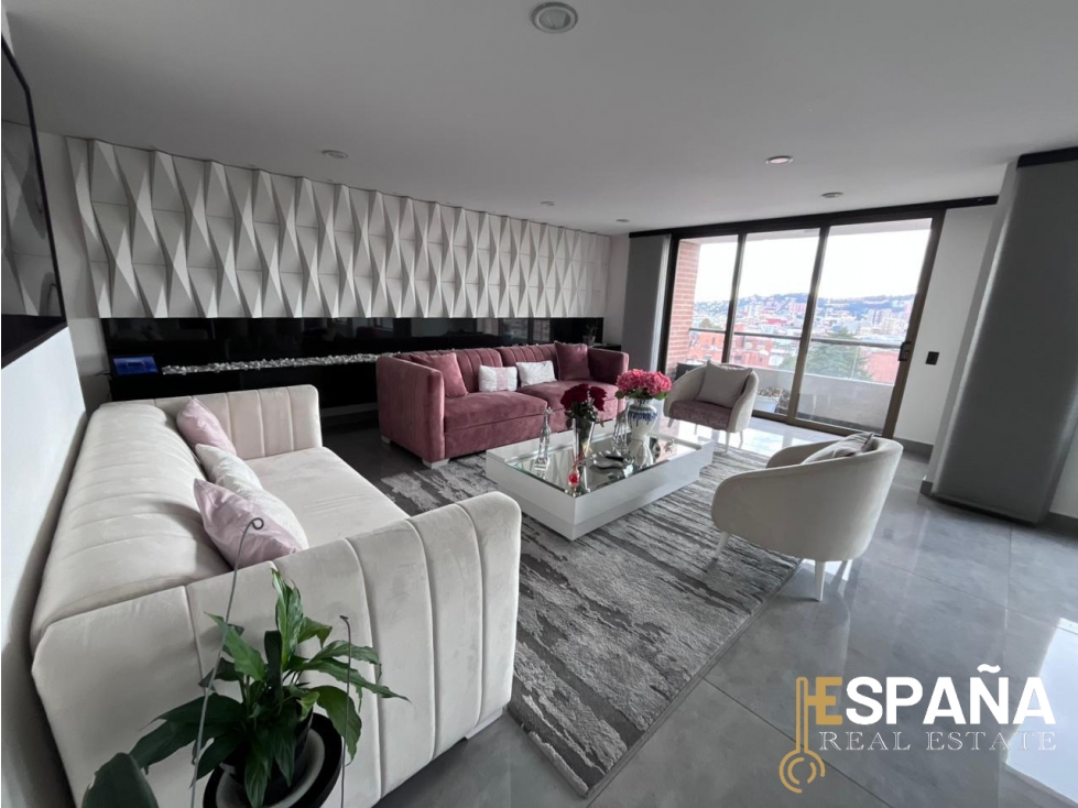 Se vende penthouse en la Calleja clubhouse y 4 garajes independientes — foto 3