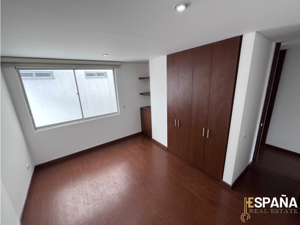 Se vende apto en Barrio San Miguel — foto 3