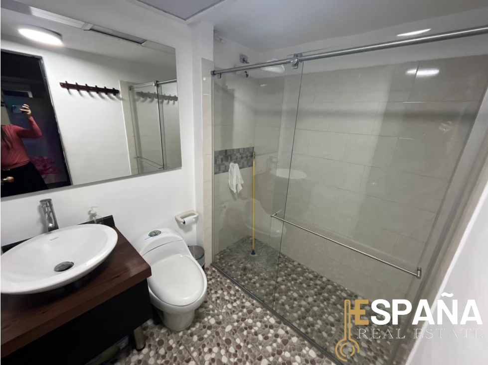 Se vende casa cerca a Cedritos adecuado para salón de belleza — foto 4