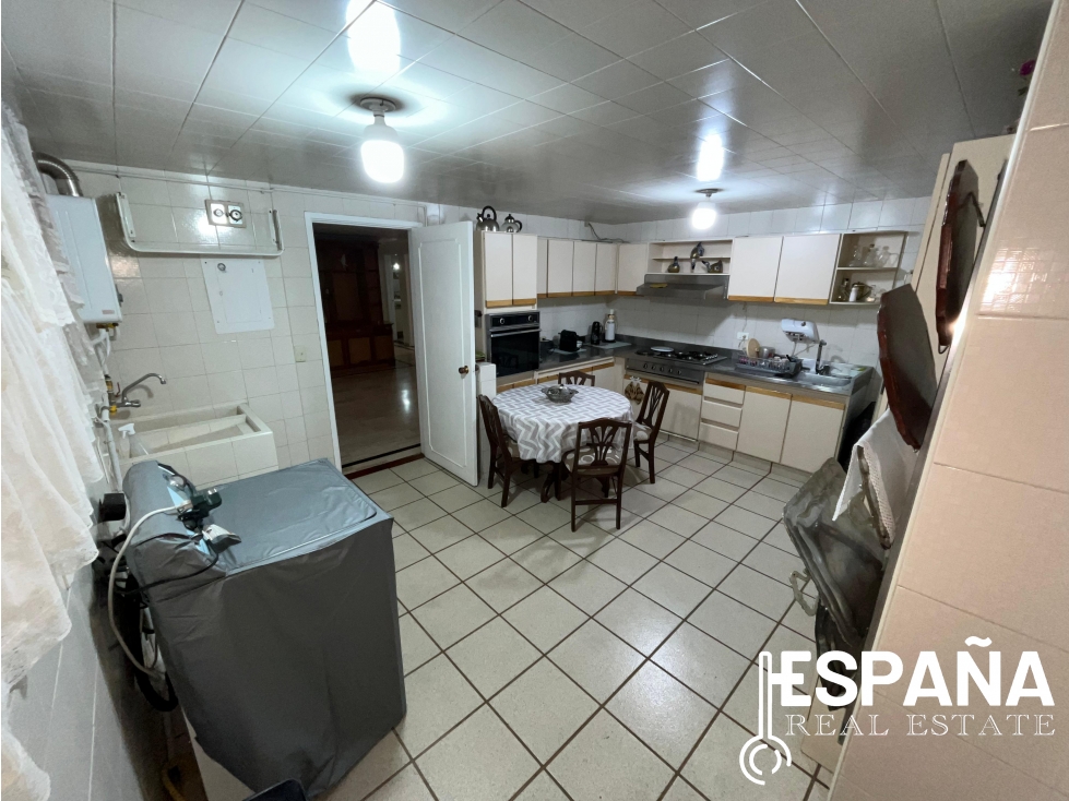 Se vende apartamento en Chico primer piso — foto 4