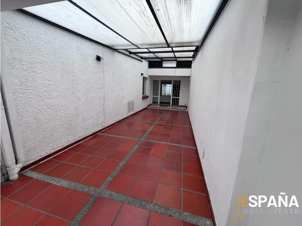 Se vende espectacular casa en Alhambra - oportunidad — foto 4