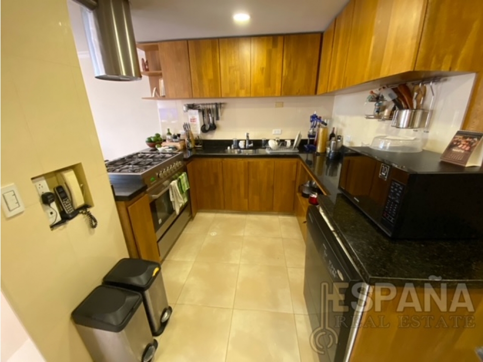 Se vende apartamento en La Carolina amplia terraza — foto 5