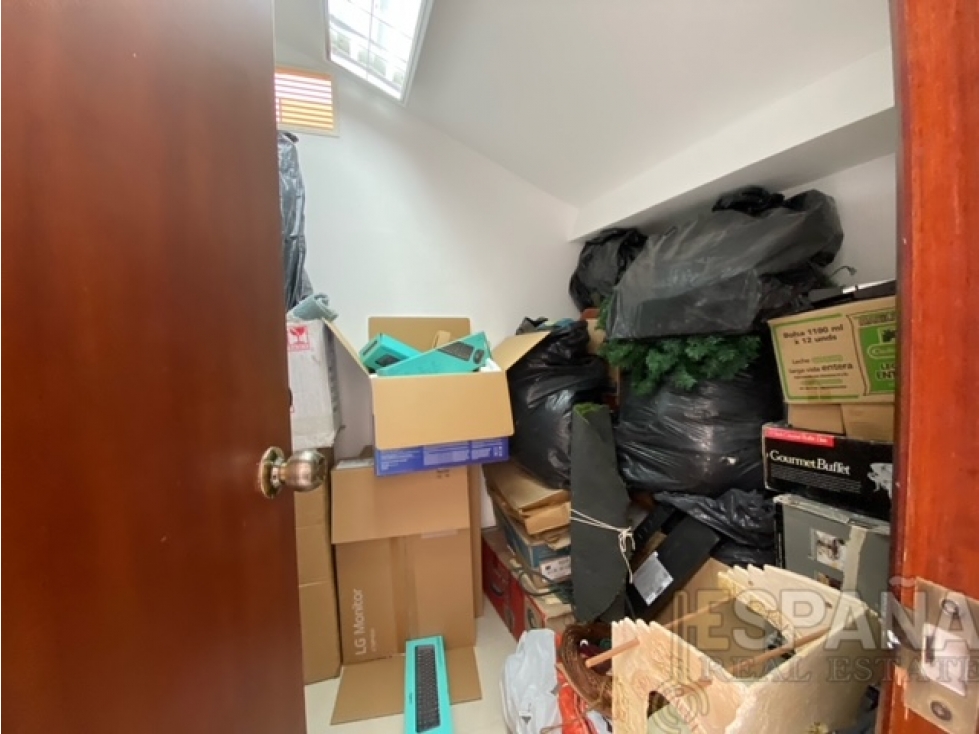 Casa adecuada con oficinas en arriendo — foto 6