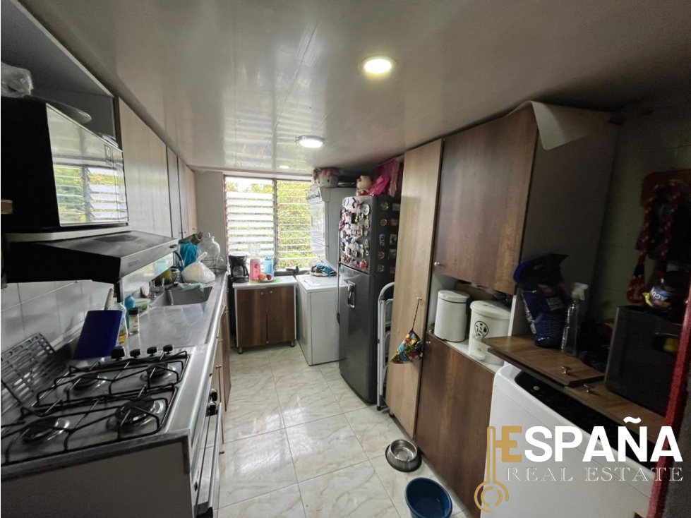 Se vende apartamento en Granada Norte conjunto cerrado — foto 6