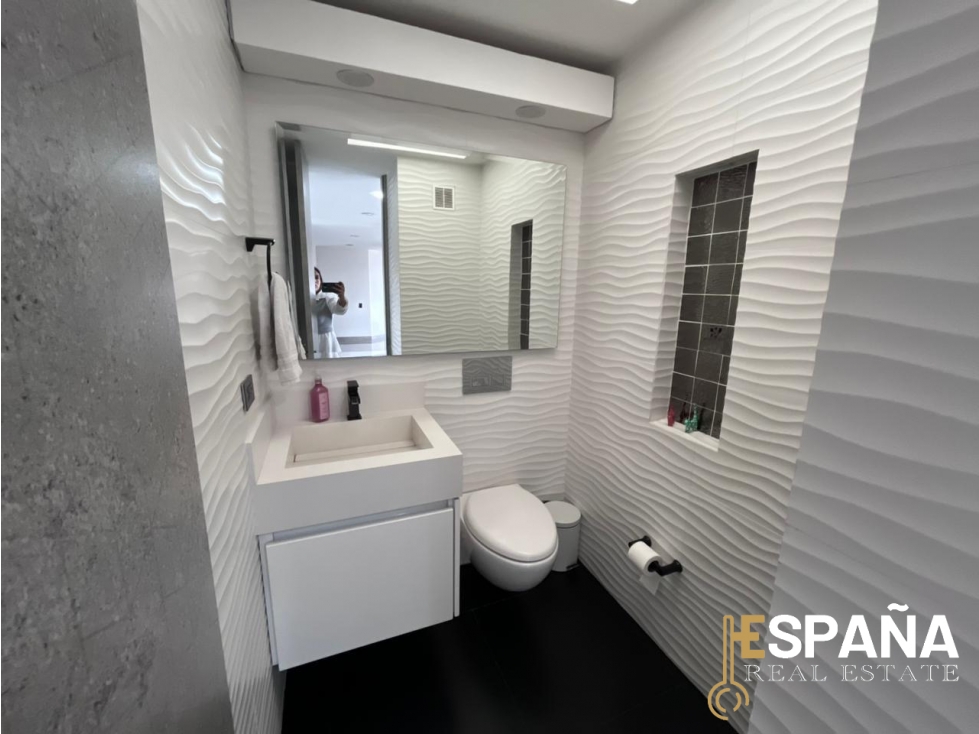 Se vende penthouse en la Calleja clubhouse y 4 garajes independientes — foto 6