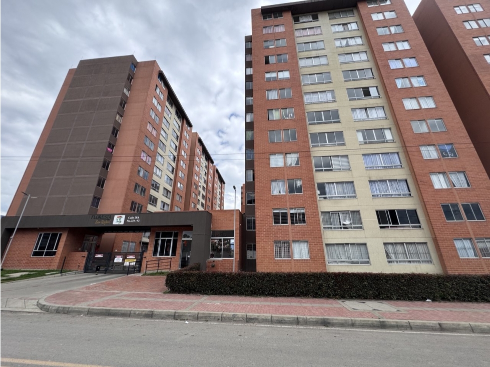 Apto en venta en La Floresta San Rafael