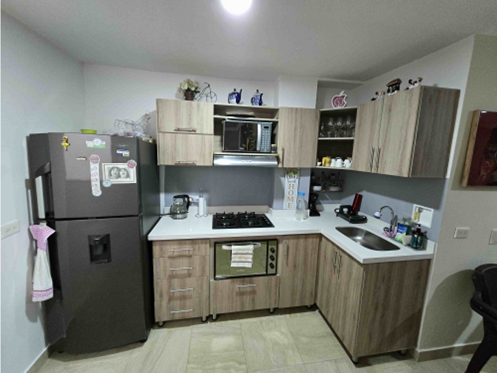 VENTA APARTAMENTO SECTOR ALMERIA (NO PARQUEADERO) — foto 2