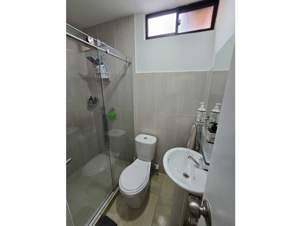 VENTA APARTAMENTO SECTOR ALMERIA (NO PARQUEADERO) — foto 4