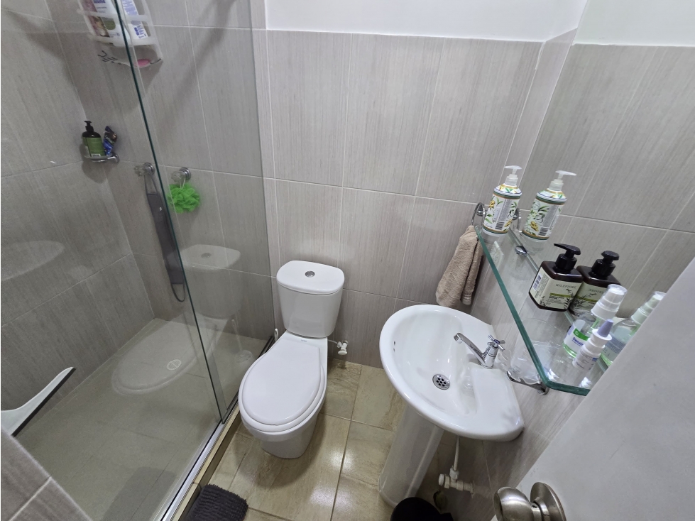 VENTA APARTAMENTO SECTOR ALMERIA (NO PARQUEADERO) — foto 5