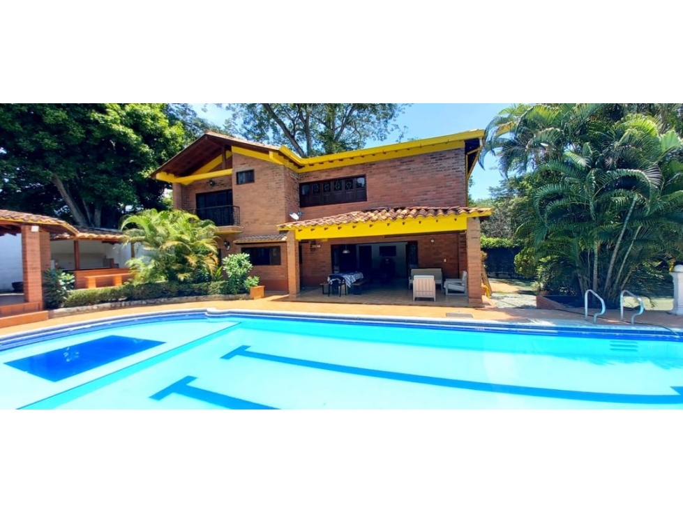 Venta o Permuta Casa Finca en Santa Fe de Antioquia - 1
