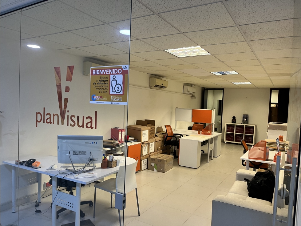 OFICINA O CONSULTORIO EN ARRIENDO PALMETTO PLAZA, SUR DE CALI