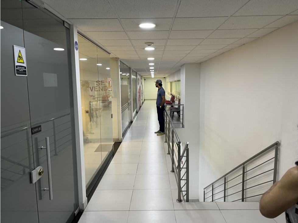 OFICINA O CONSULTORIO EN ARRIENDO PALMETTO PLAZA, SUR DE CALI — foto 5