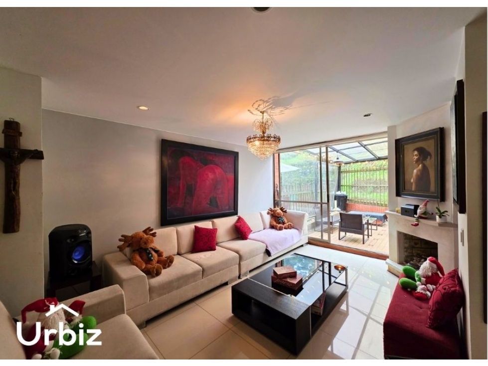 Se Vende Casa de 197 m² con Terraza y 3 pisos en Gratamira — foto 5
