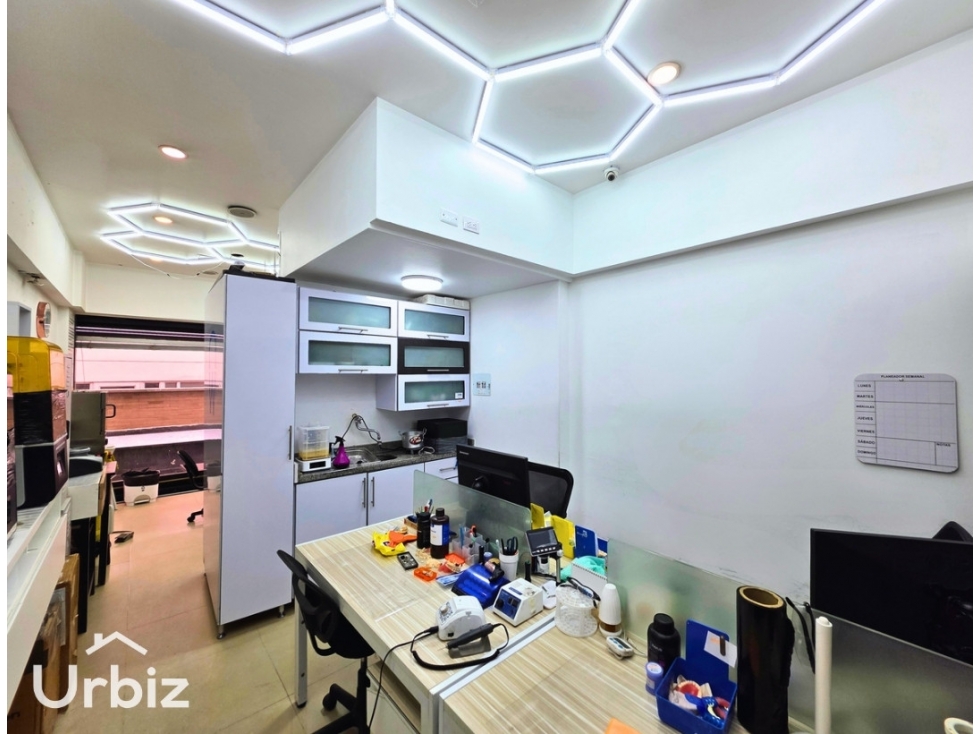 Oficina en Chico sobre Av Cra 15 de 20 m² en Venta