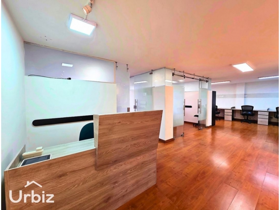 Se Vende Oficina Amoblada de 82 m² en El Lago