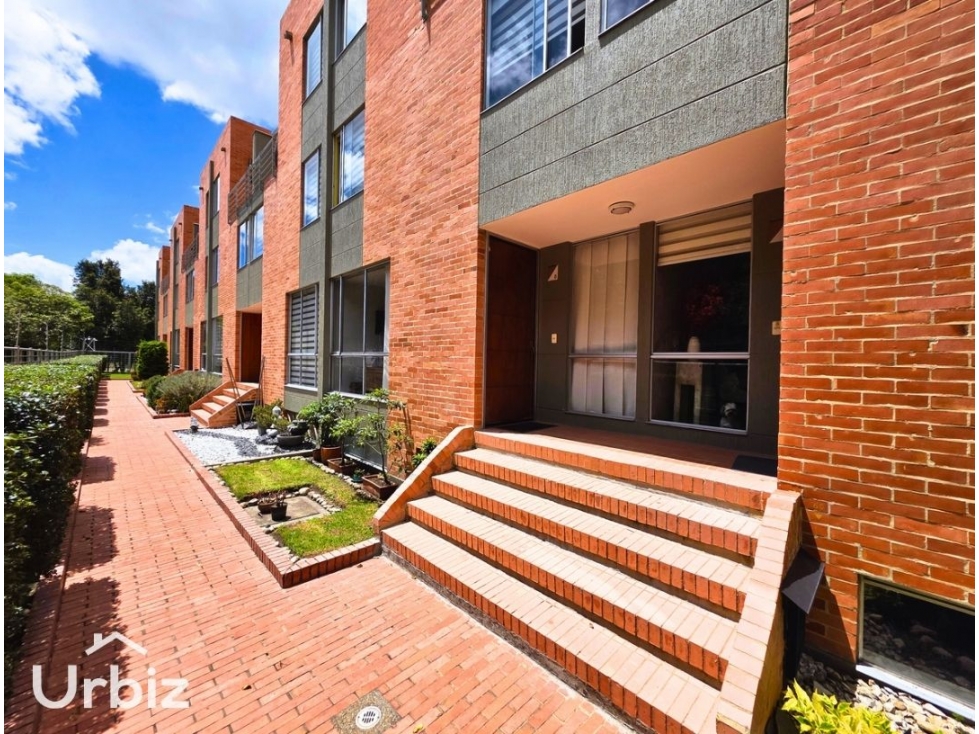 Vendo Casa de 130 m² en conjunto cerrado en la Alameda - 1
