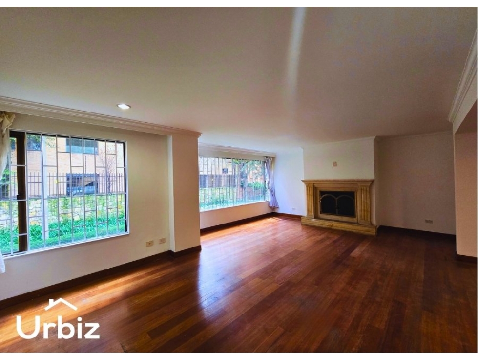 Venta de Amplio Apartamento 200 m² para Remodelar en Chico — foto 3