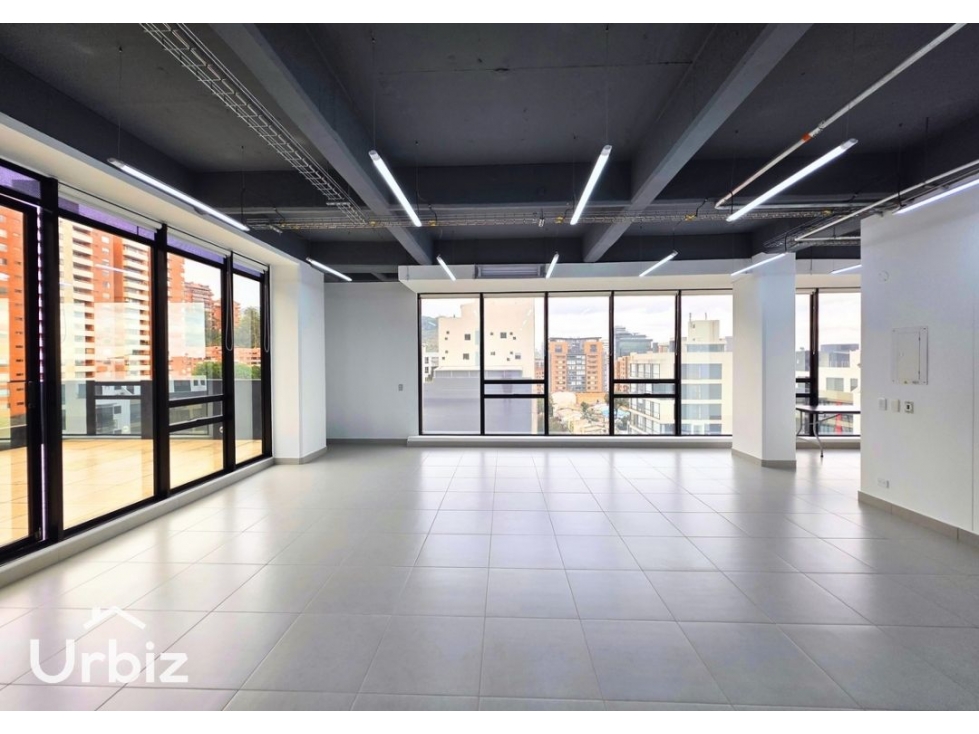 Arriendo Oficina de 85m² + 35m² de Terraza - Usos: Salud, Profesional — foto 3