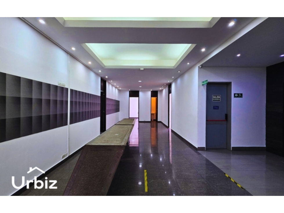 Arriendo Oficina de 357 m² con Terraza en último piso en Chico — foto 3