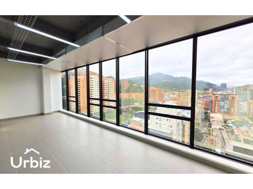 Oficina Duplex en Venta / Arriendo de 86 m² en Santa Barbara Oriental — foto 2