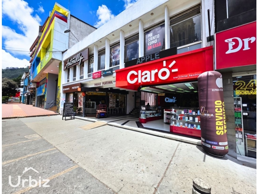 Se Vende Rentando Pasaje Comercial con Acla + locales frente a Lourdes — foto 3
