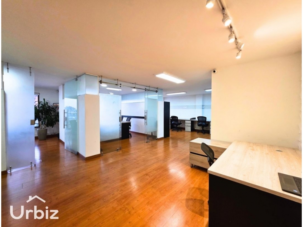 Se Vende Oficina Amoblada de 82 m² en El Lago — foto 2