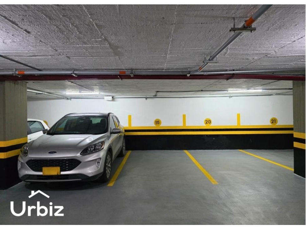 Venta / Arriendo Oficina Exterior de 35 m² en Chico Norte — foto 5