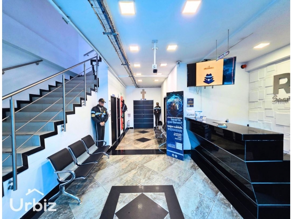 Vendo / Arriendo Edificio de 5 pisos de 1080 m² en Barrios Unidos — foto 3