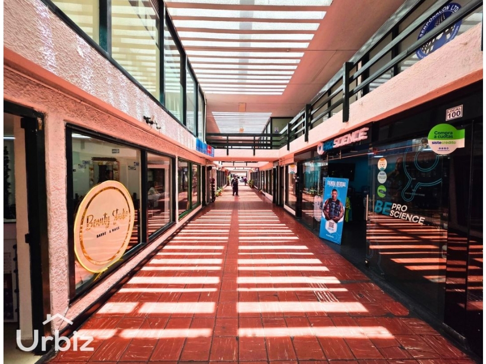 Se Vende Rentando Pasaje Comercial con Acla + locales frente a Lourdes — foto 4