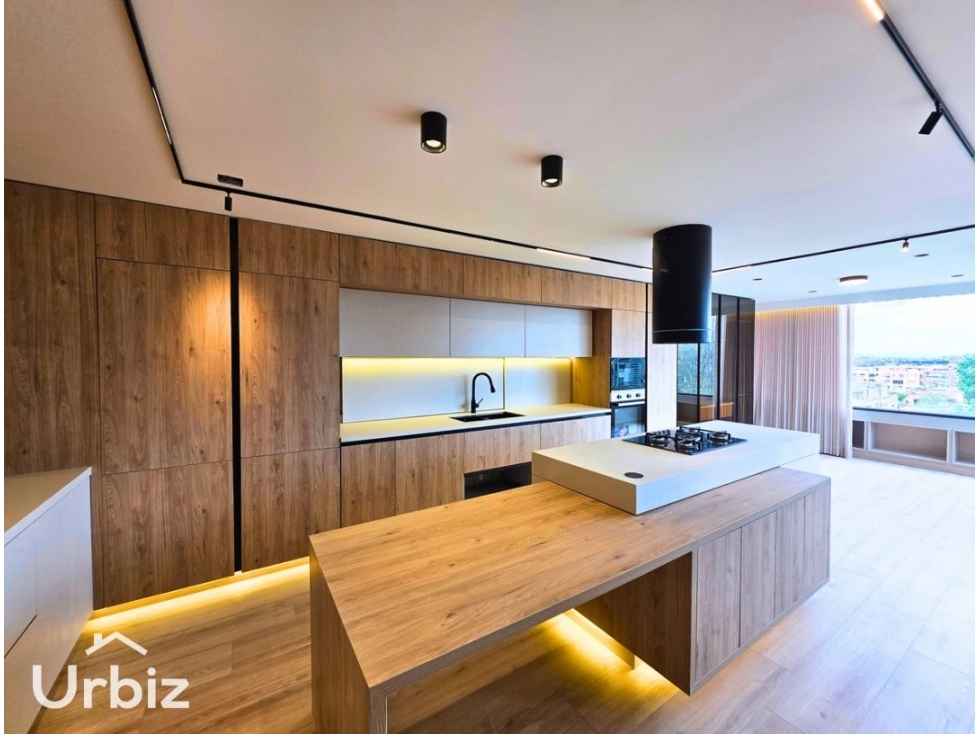 Arriendo Apartamento de Lujo 100% Remodelado de 194m² en El Refugio — foto 3