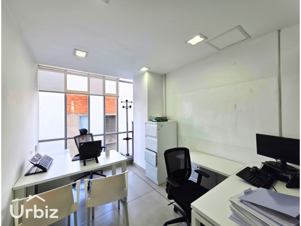 Arriendo Oficina de 306 m² Usos Servicios o Salud en Chico Navarra — foto 3