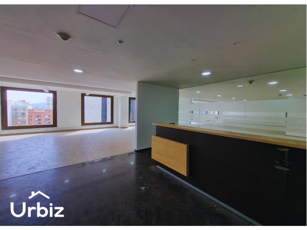 Oficina de 764 m² en Arriendo en Cll 72 en centro financiero de Bogotá — foto 2