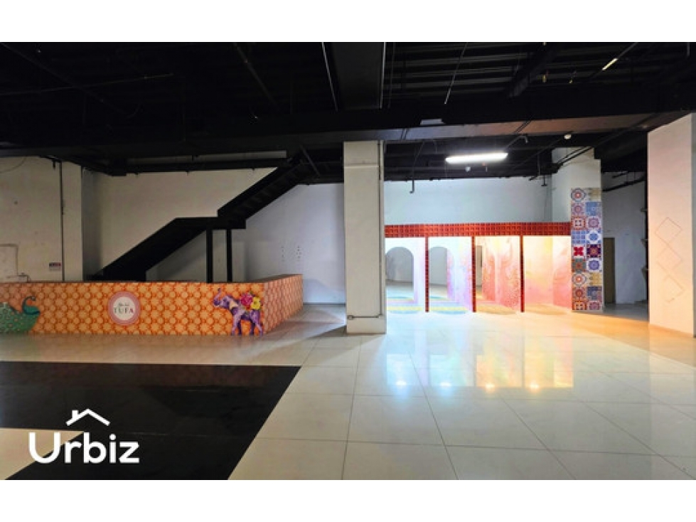 Local de 328 m² en 1er Piso Zona Met Centro Comercial Santa Fé — foto 3