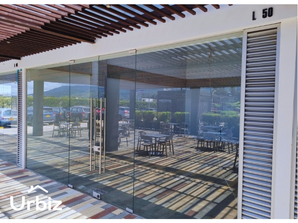 Local de 58 m² en Arriendo en Centro Medico y Ejecutivo de Cajicá - 1
