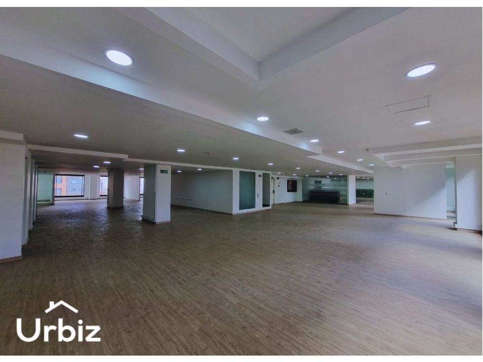 Oficina de 764 m² en Arriendo en Cll 72 en centro financiero de Bogotá